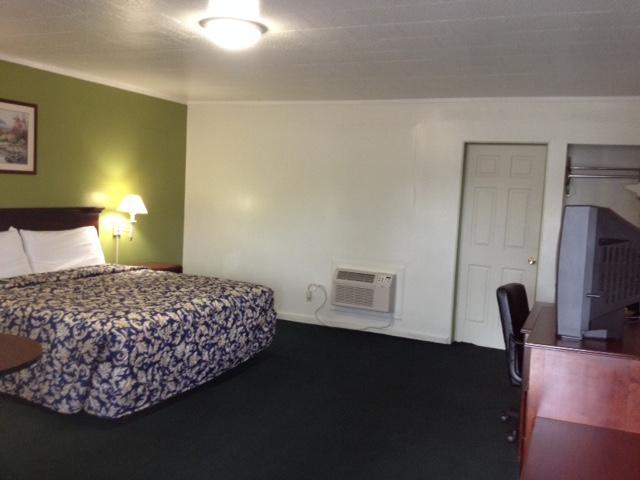 Northside Inn Claxton Esterno foto